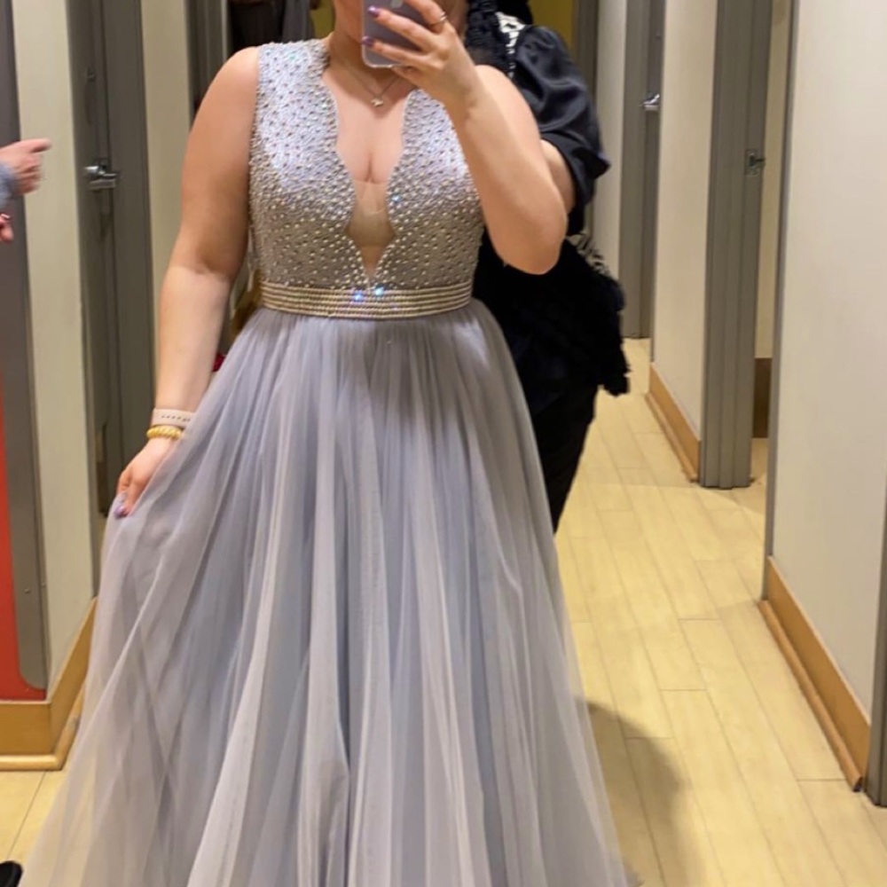 BRAND NEW SHERRI HILL PROM DRESS